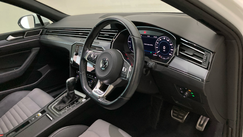 Volkswagen Passat 2.0 TDI SCR 190 R-Line 5dr DSG [Pan Rf] [7 Speed] Diesel Estate